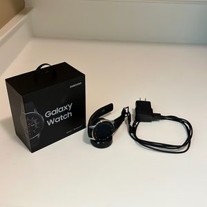Samsung Galaxy Watch (46mm) Silver (Bluetooth), SM-R800